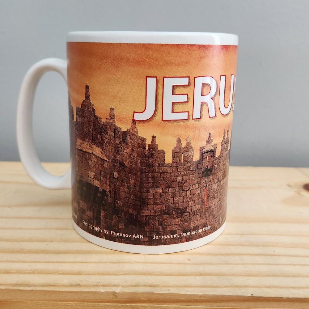 Ceramic Jerusalem Mug Featuring the Damascus Gate